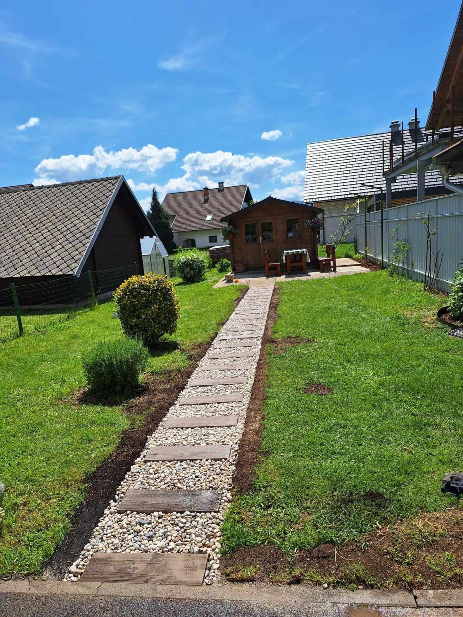 Apartma Juli Zirovnica Zewnętrze zdjęcie